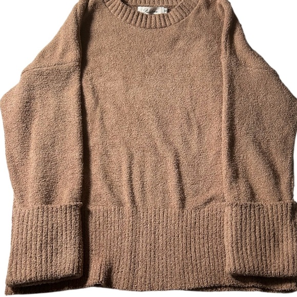 Prinbara Khaki Crewneck Oversized Sweater with Ribbed Details. Size Small - Picture 4 of 5